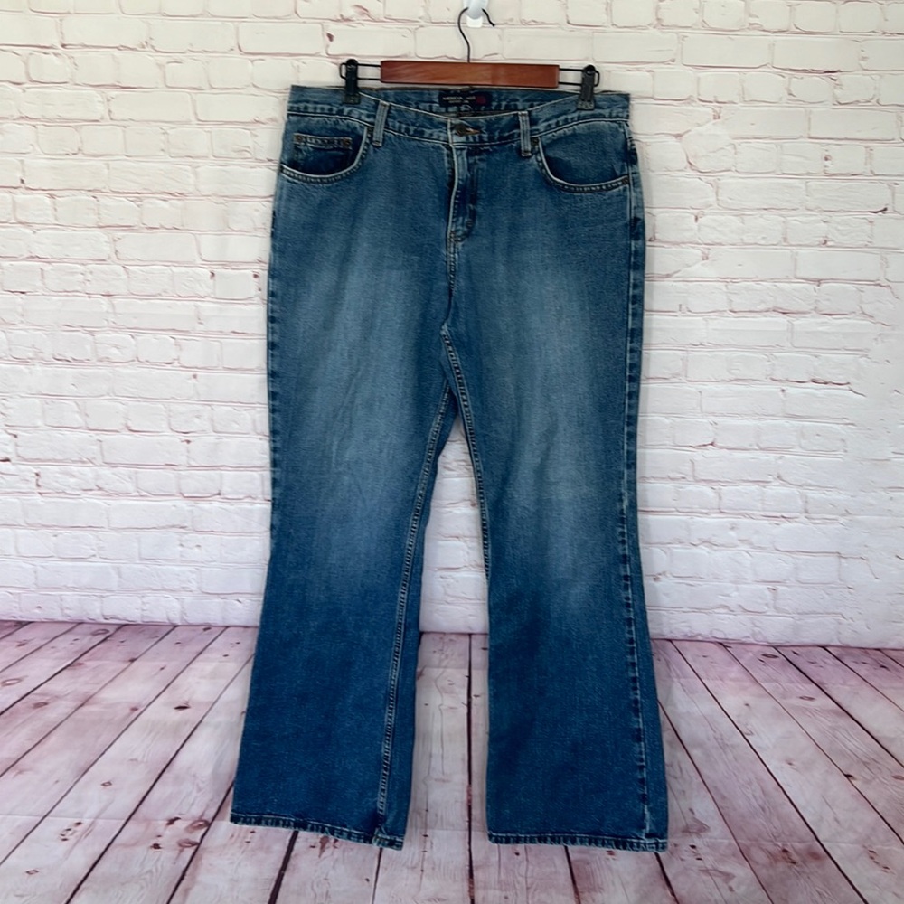 Y2K 🦅 American Eagle 🦅 Outfitters  straight legged denim jeans size 12
